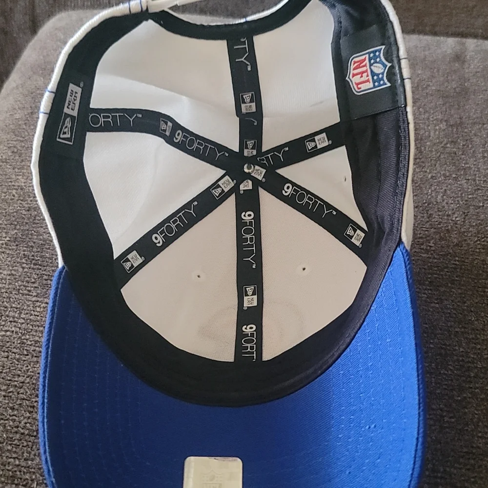 Women LA Rams hat - Picture 3 of 4